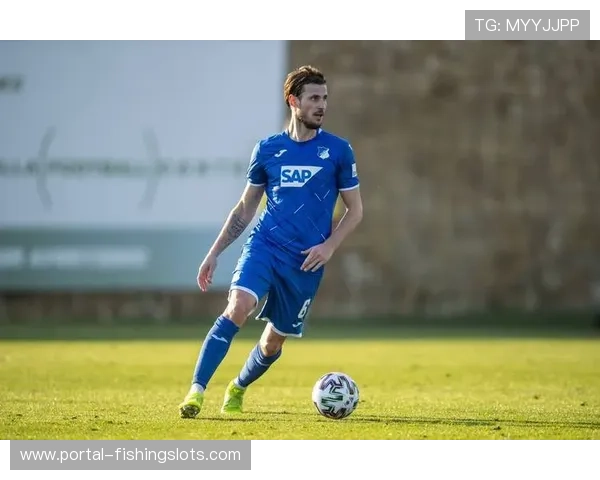 斯图加特3-1战胜科隆，稳固欧战资格争夺位置