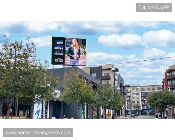 洲明科技曾为阿提哈德球场提供超大尺寸双层LED数字显示系统 洲明科技曾为阿提哈德球场提供超大尺寸双层LED数字显示系统